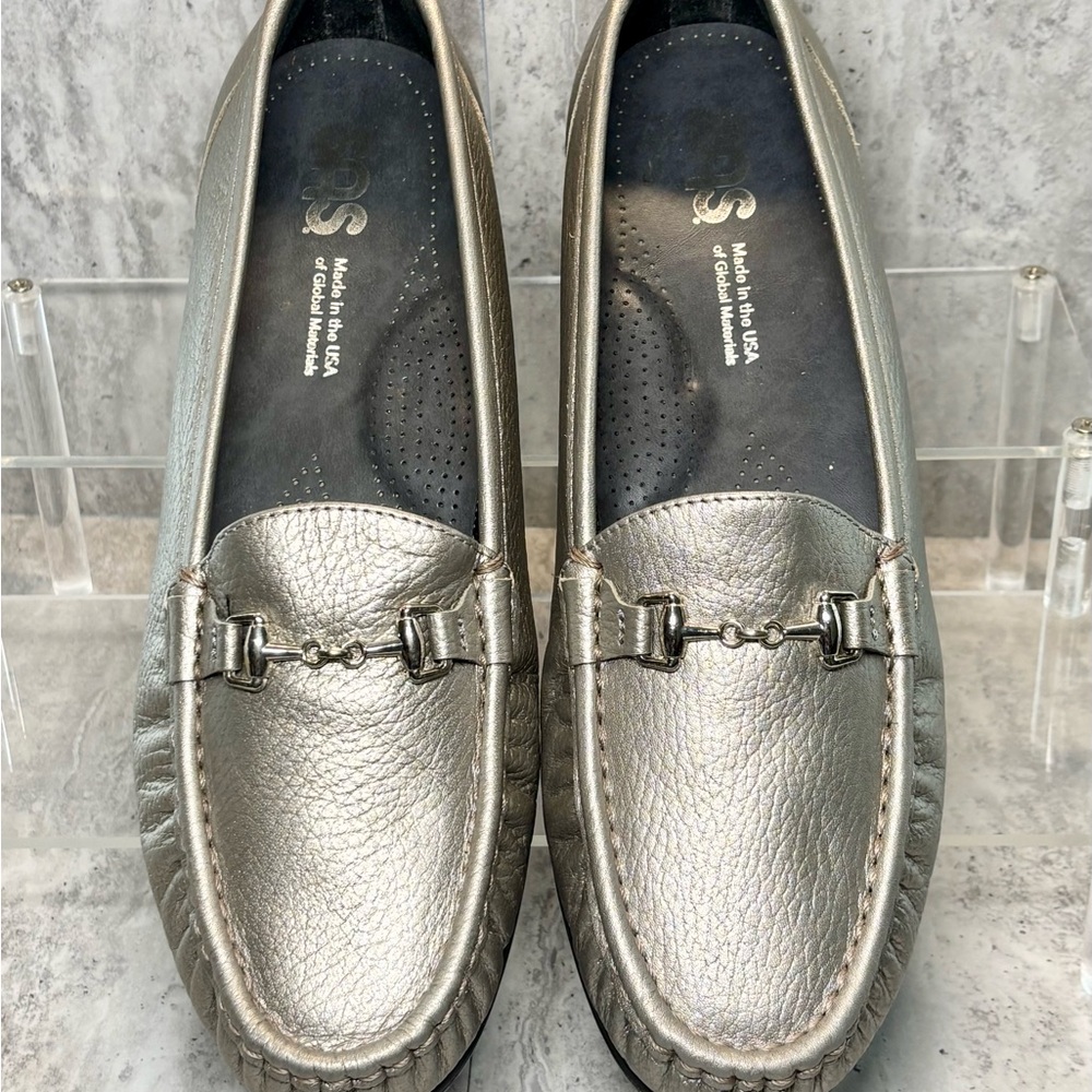 SAS Tripad Comfort Silver Leather Bit Accent Loafers Slip Ons Flats Sz 10.5M - Picture 2 of 10